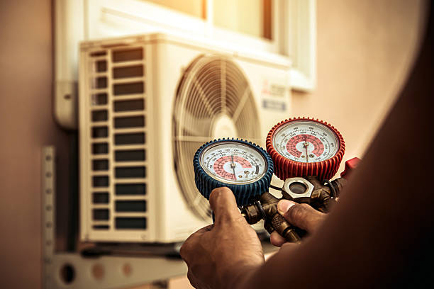 Professional Ductwork Repair technician working in Palm Springs, FL